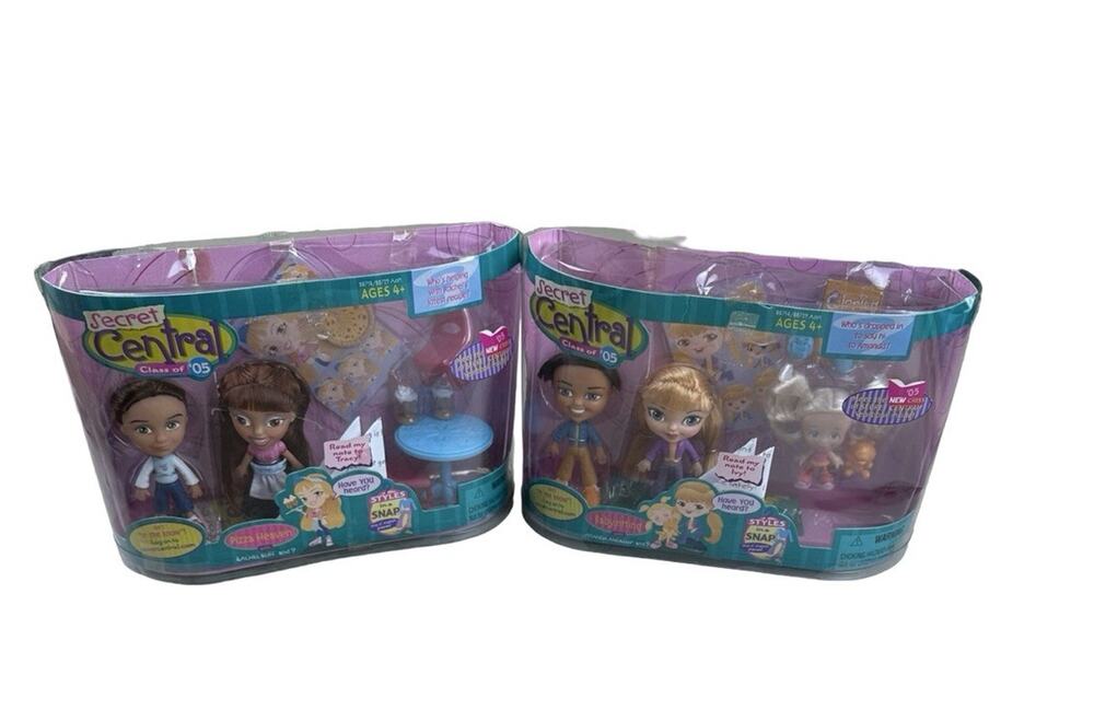 Secret Central Class of ’05 Dolls Hasbro Pizza Heaven Babysitting 2 Sets NEW